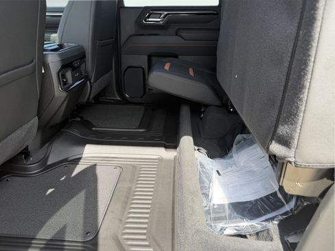 New 2026 GMC Sierra 2500 AT4 w/ AT4 Premium Plus Package AWD/4WD image 24