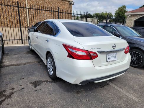 Used 2017 Nissan Altima 2.5 S w/ Power Driver Seat Package FWD image 5