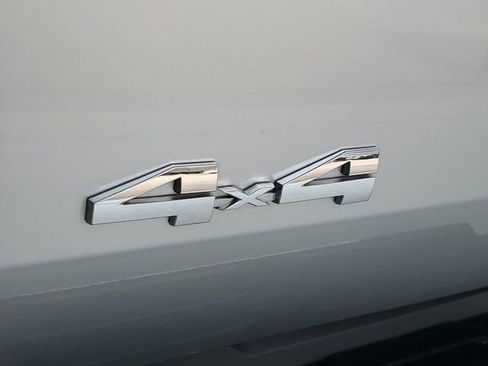 Used 2023 Toyota Tundra Limited w/ Power Package AWD/4WD image 9