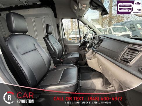 Used 2023 Ford Transit 250 Medium Roof AWD image 23