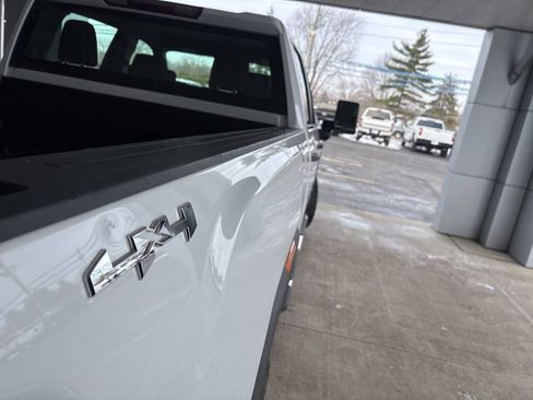 Used 2023 GMC Sierra 2500 Pro image 28