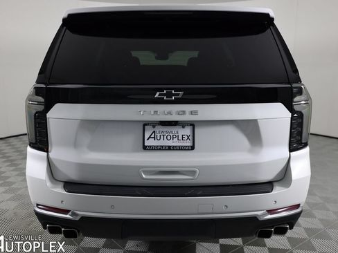 Used 2025 Chevrolet Tahoe High Country AWD/4WD image 6