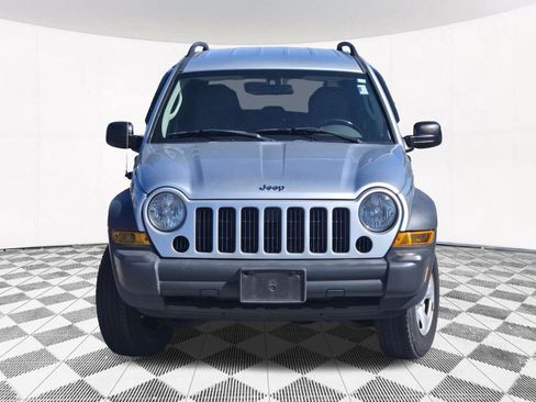 Used 2006 Jeep Liberty Sport AWD/4WD image 3