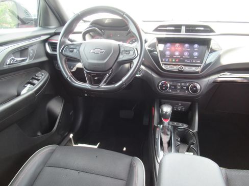 Used 2021 Chevrolet TrailBlazer RS FWD image 13