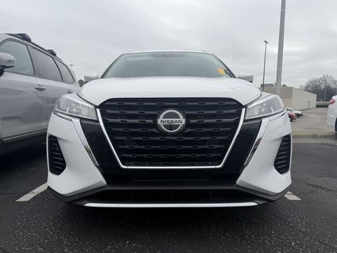 Used 2021 Nissan Kicks SV image 15