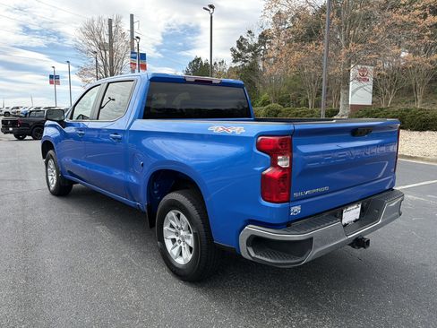 Used 2025 Chevrolet Silverado 1500 LT AWD/4WD image 7