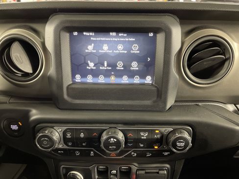 Used 2021 Jeep Wrangler Unlimited Willys image 22