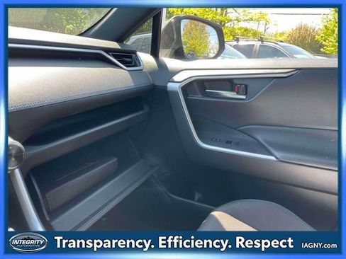 Certified 2023 Toyota RAV4 SE AWD/4WD image 34