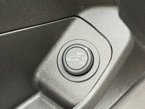 Used 2024 GMC Terrain SLT AWD/4WD image 49