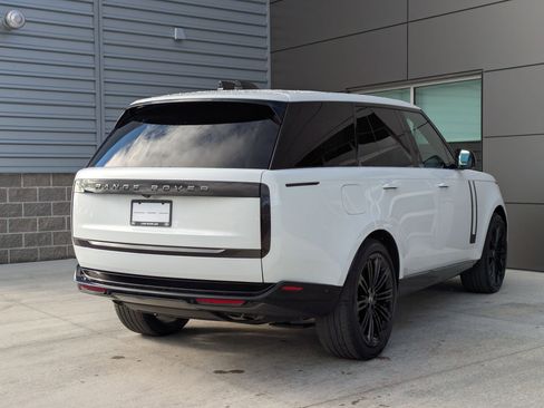 Used 2024 Land Rover Range Rover SE image 7