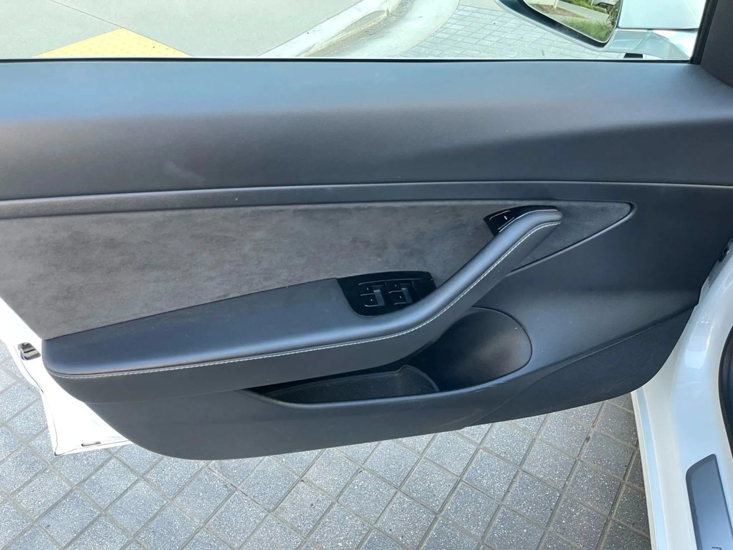 Used 2018 Tesla Model 3 Long Range RWD image 24