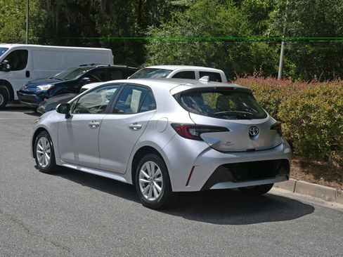 Used 2025 Toyota Corolla SE FWD image 6