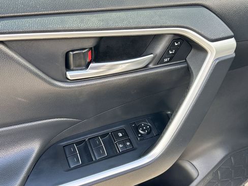 Used 2024 Toyota RAV4 XLE Premium image 19