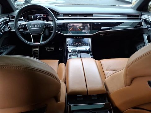 Used 2023 Audi S8 image 11