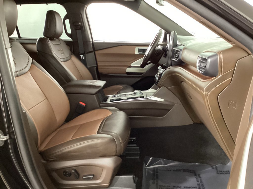 Certified 2021 Ford Explorer King Ranch w/ Premium Technology Package AWD/4WD image 24