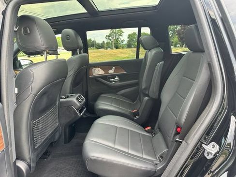 Used 2022 Mercedes-Benz GLS 450 4MATIC image 20
