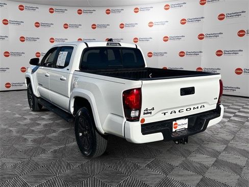 Used 2023 Toyota Tacoma SR5 w/ Technology Package image 3