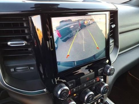 Used 2019 RAM 1500 Laramie image 18