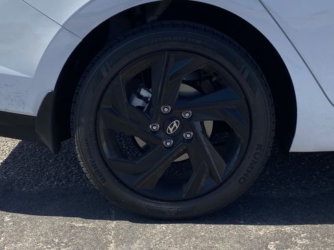 Certified 2026 Hyundai Elantra Sport FWD image 9