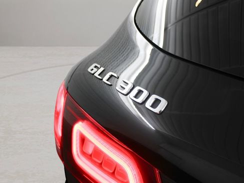 Used 2022 Mercedes-Benz GLC 300 image 31