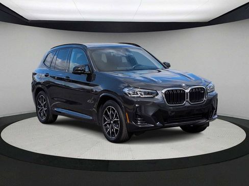 Used 2023 BMW X3 M40i w/ Premium Package image 2