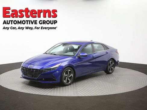 Used 2022 Hyundai Elantra SEL w/ Convenience + Premium Package FWD image 57