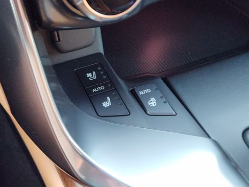 New 2026 Lexus LX 700h Luxury AWD/4WD image 15
