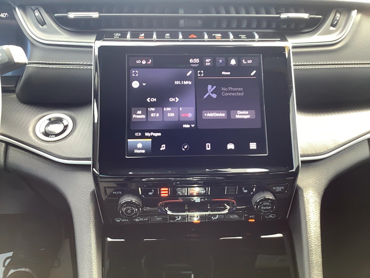 Certified 2024 Jeep Grand Cherokee Altitude AWD/4WD image 12