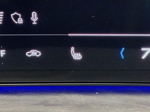 Used 2025 Audi Q5 Premium w/ Convenience Package image 20