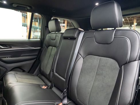 New 2026 Jeep Grand Cherokee 4WD image 27