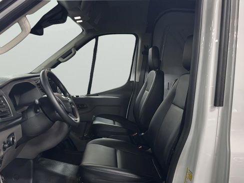 New 2026 Ford Transit 250 148 Medium Roof RWD image 24