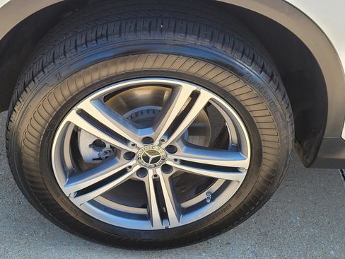 Used 2020 Mercedes-Benz GLC 300 image 6