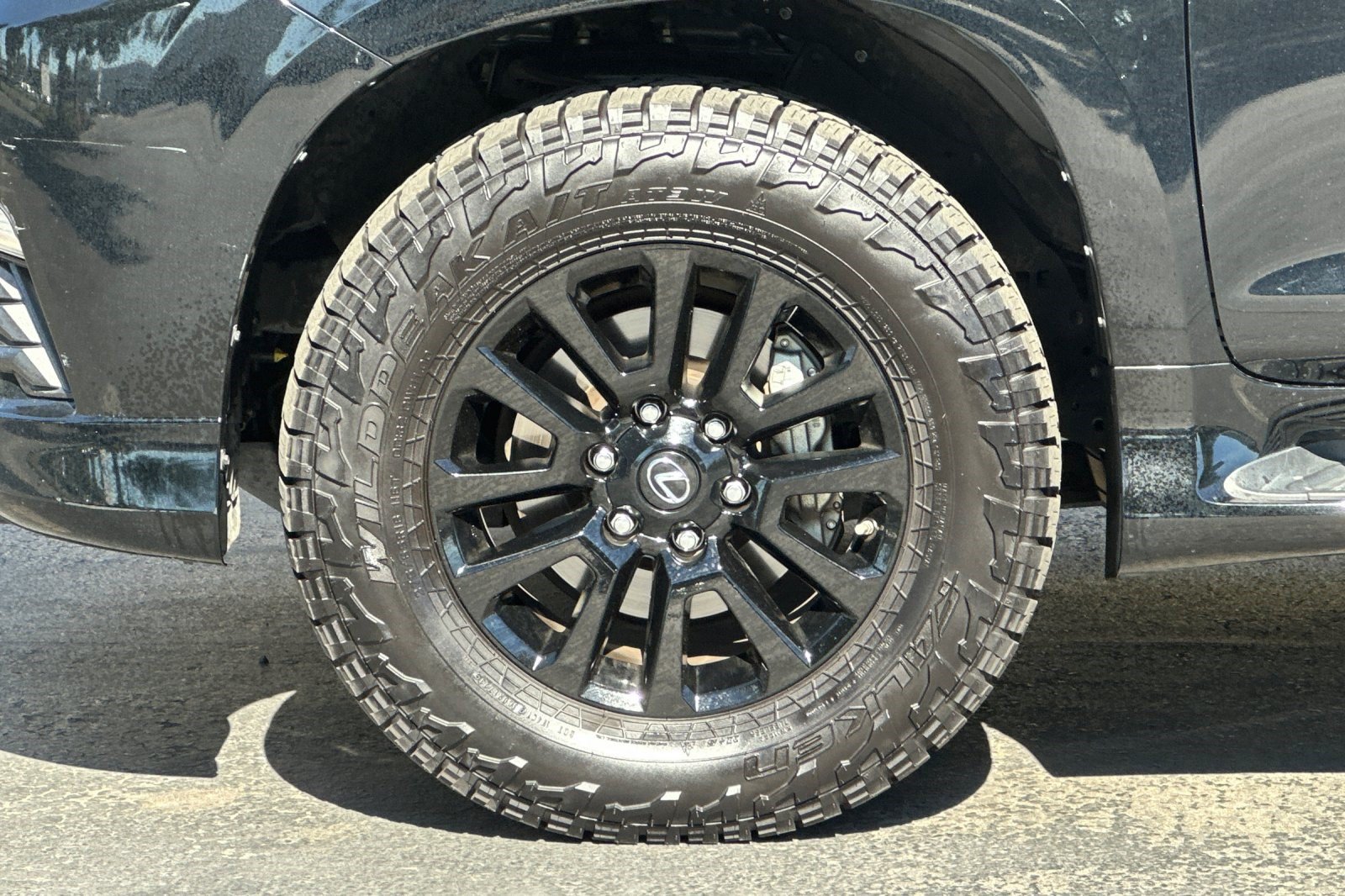 Certified 2023 Lexus GX 460 w/ Black Line Special Edition AWD/4WD image 38