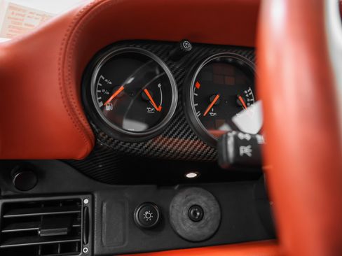 Used 1998 Porsche 911 Carrera S image 39