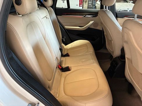 Used 2017 BMW X1 xDrive28i AWD/4WD image 23