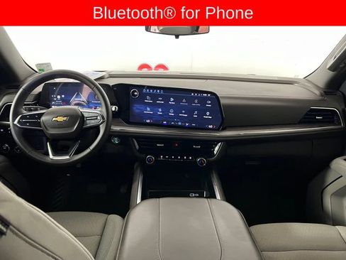 Used 2025 Chevrolet Tahoe LS RWD image 13
