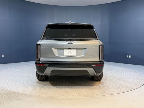 New 2026 Cadillac Vistiq Sport image 10
