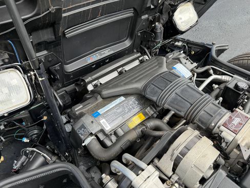 Used 1993 Chevrolet Corvette Coupe RWD image 21