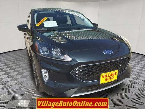 Used 2022 Ford Escape SEL image 16
