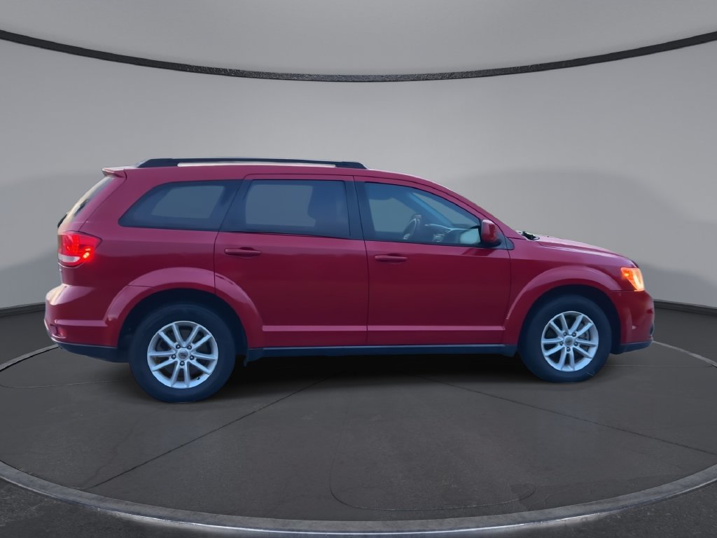 Used 2018 Dodge Journey SXT w/ Connectivity Group FWD image 9