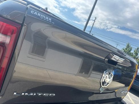 Used 2019 RAM 1500 Limited AWD/4WD image 3