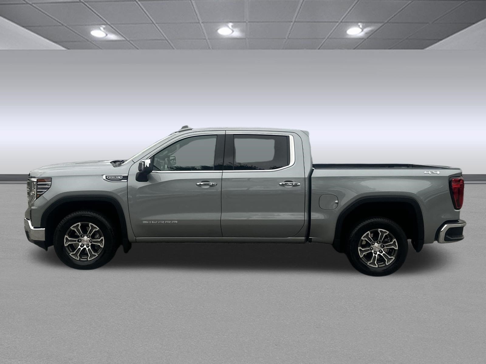 Used 2025 GMC Sierra 1500 SLT AWD/4WD image 6