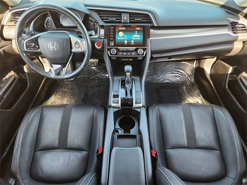 Used 2019 Honda Civic Touring image 25