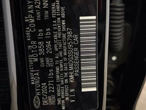 Used 2025 Hyundai Elantra Sport FWD image 50
