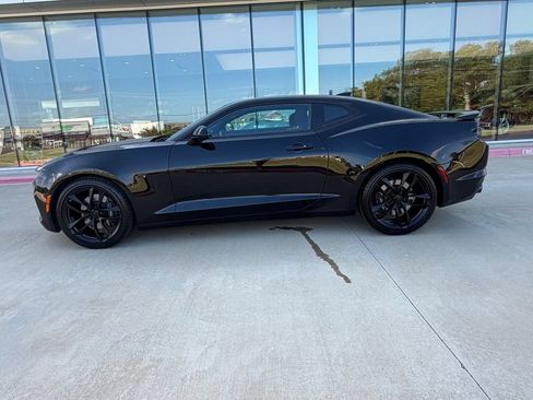 Used 2023 Chevrolet Camaro SS RWD image 2