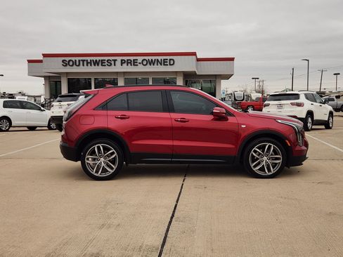 Used 2023 Cadillac XT4 Sport w/ Cold Weather Package image 7