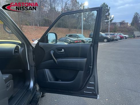 Used 2023 Nissan Armada SV image 27