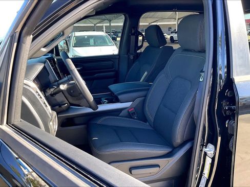 New 2026 RAM 1500 Express AWD/4WD image 9