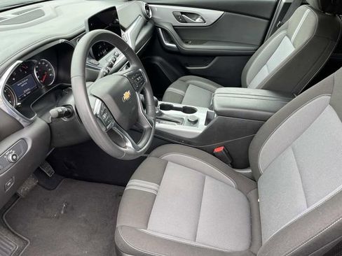 Used 2025 Chevrolet Blazer LT AWD/4WD image 25