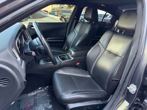 Used 2020 Dodge Charger SXT w/ Leather Interior Group image 22